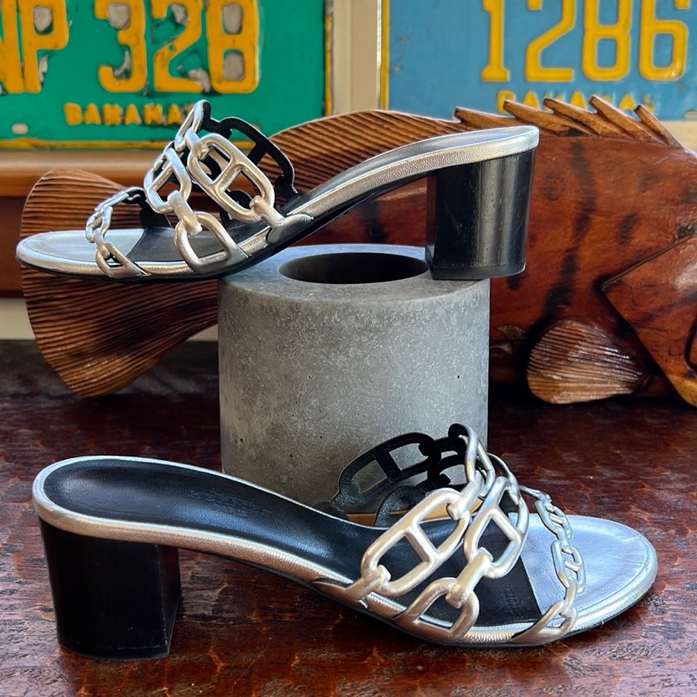 HERMES Metallic Calfskin Tandem Sandals Luxury Size 37 - Picture 13 of 16